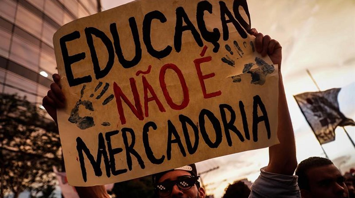 Justicia brasileña suspendió bloqueo de recursos a universidades federales