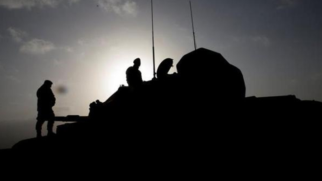 Un centenar de muertos en otro día de combates y bombardeos en norte de Siria