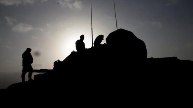 Un centenar de muertos en otro día de combates y bombardeos en norte de Siria