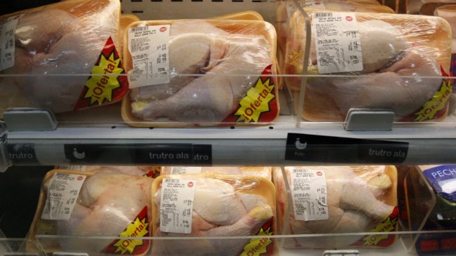 Comer más pollo que carne roja reduce gases que causan el calentamiento global