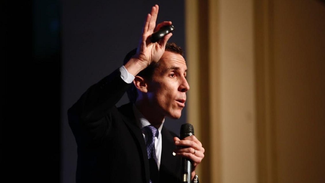 Alcalde Alessandri realizó cuenta pública en Barrio Yungay con énfasis en seguridad