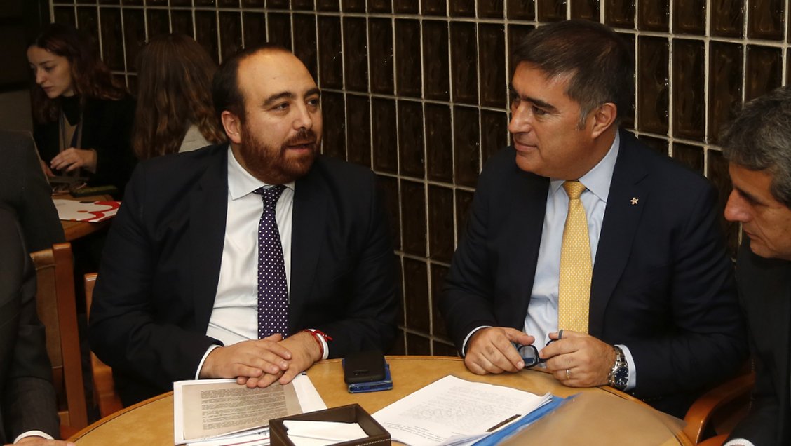 DC y RN se acercan para debatir número de parlamentarios