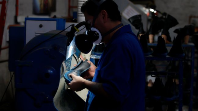 Economistas rebajaron a 2,9 por ciento previsión de crecimiento para 2019