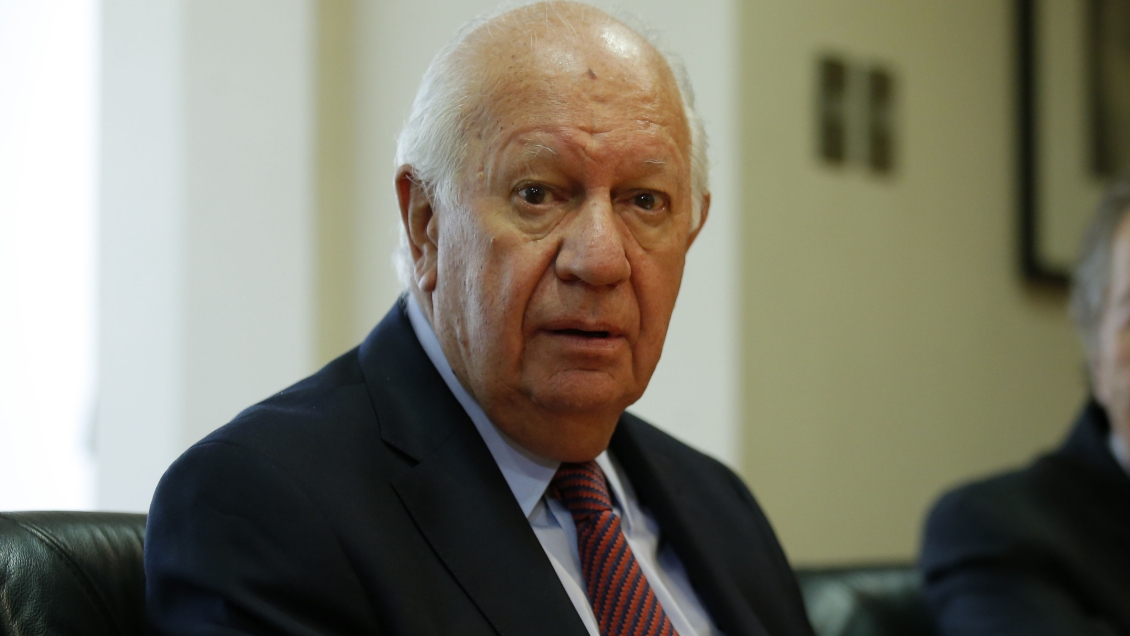 Lagos rechaza acusación de obstruccionismo: La democracia consiste en dialogar y sacar adelante proyectos