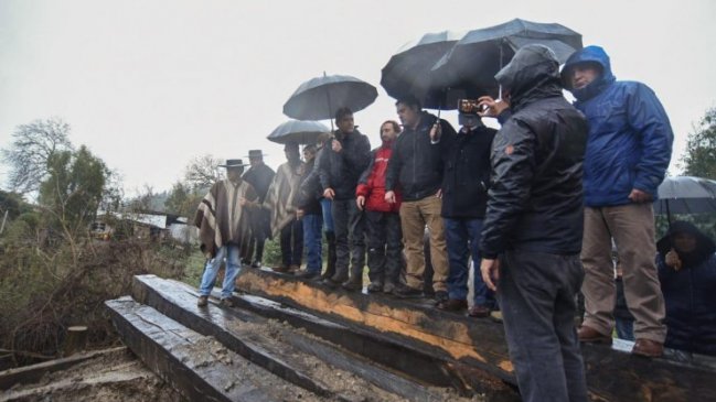 Sistema frontal en Ñuble: Un puente destruido, árboles caídos y más de mil viviendas sin electricidad