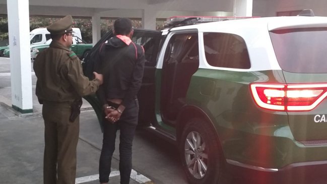 Iquique: Sujeto fue detenido por robo armado a pasos de un colegio