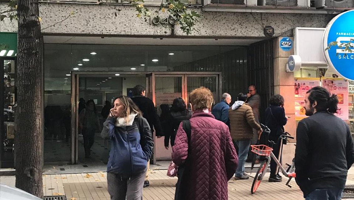 Hombre se cortó los brazos en Compin porque no le pagaron licencia médica