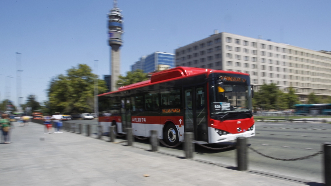 Gobierno dio el primer paso formal en cambio de Transantiago a Red