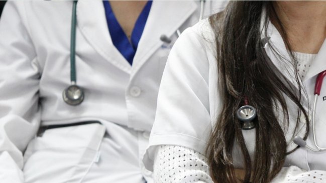 Informe del Minsal: Chile registra una ratio de 16 médicos por cada 10.000 habitantes