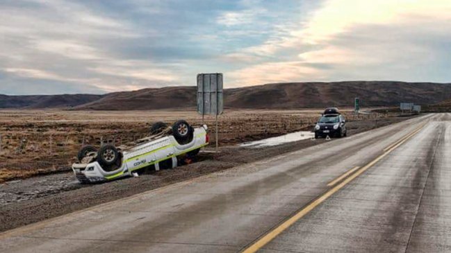 Dos volcamientos se produjeron en la ruta que une Punta Arenas con Ushuaia