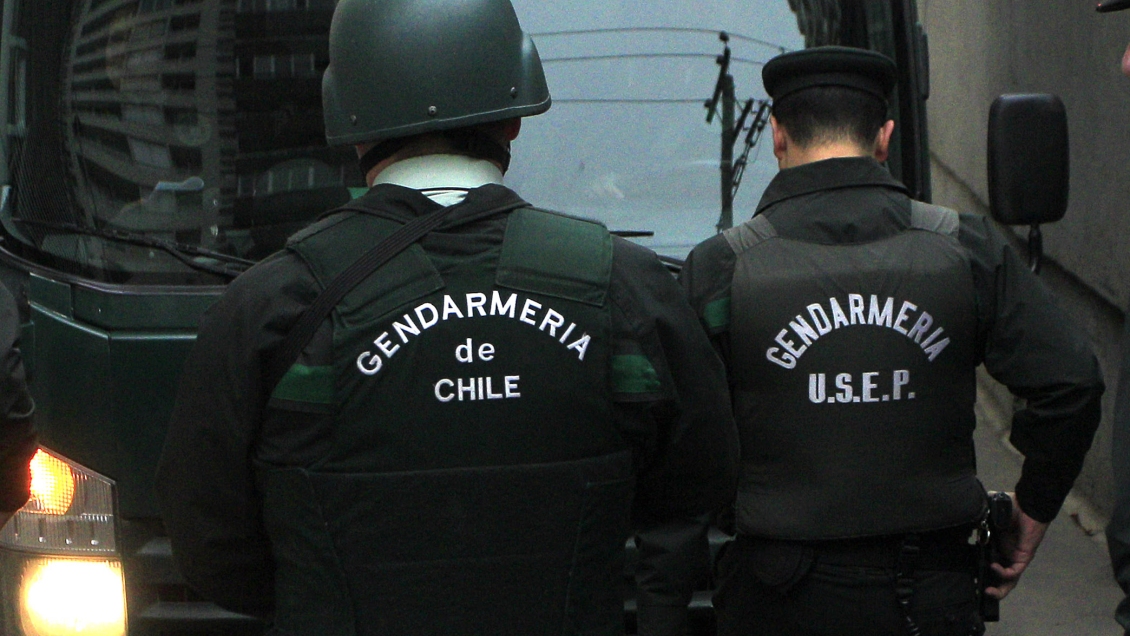 Fuga en Colina: Gendarmería desvinculó a seis funcionarios por 