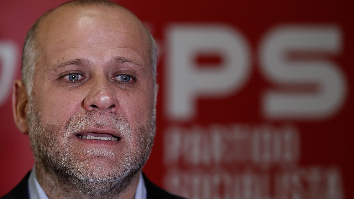 Elizalde descartó dar un paso al costado por crisis en el Partido Socialista