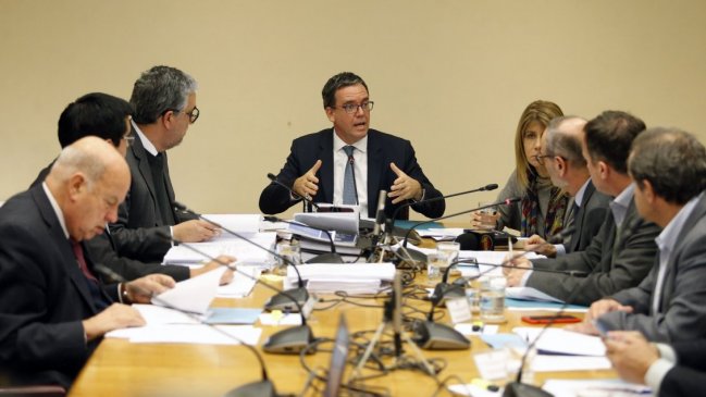 Comisión zanjó imprescriptibilidad en abuso a menores: No tendrá efecto retroactivo