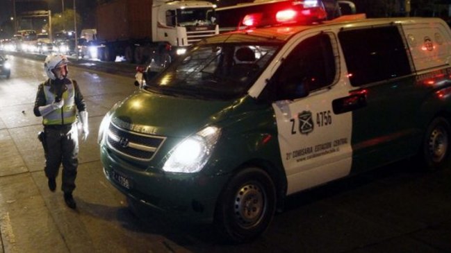 Auto se volcó en salida de Túnel San Cristóbal