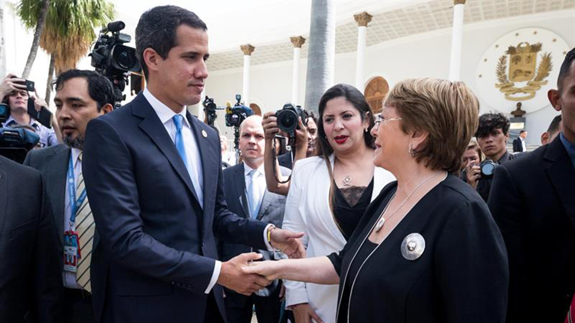 Guaidó a Cooperativa: Los presos políticos fueron un tema central en conversación con Bachelet