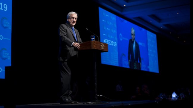 Piñera reforzó compromisos para convertir a Chile en carbono neutral