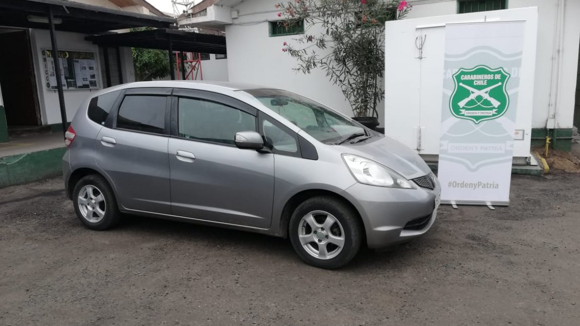 Detienen a cuatro sujetos en Arica luego de ser sorprendidos arriba de un vehículo robado