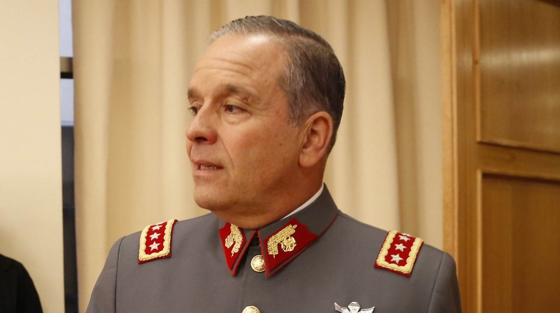 Jueza Rutherford decretó detención del ex comandante en jefe del Ejército Humberto Oviedo