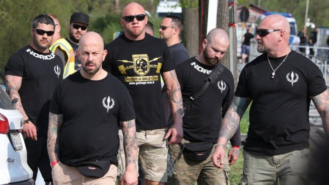 Vecinos de pueblo alemán boicotearon reunión neonazi: compraron toda la cerveza