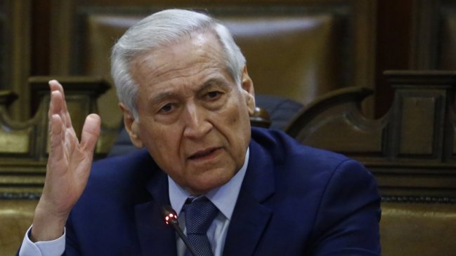 Heraldo Muñoz defendió a Piñera y criticó 