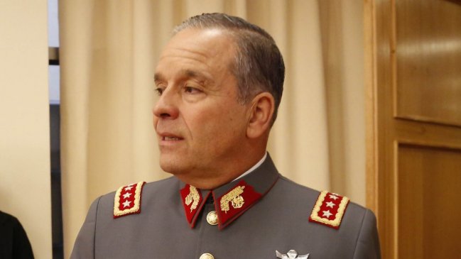 Ejército confirmó que ministra Rutherford solicitó informe de Oviedo pese a dictamen del TC