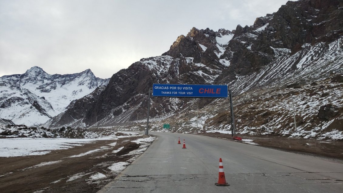 Anuncian cierre del paso Los Libertadores por sistema frontal