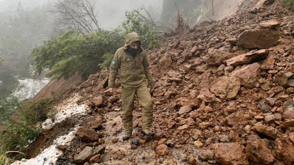 Cerca de 4.000 personas aisladas en Alto Biobío tras corte de ruta por derrumbe y nevazón