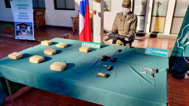 Sospechoso de microtráfico fue detenido con una metralleta y drogas en Graneros