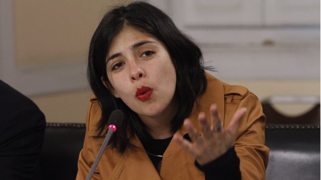 Karol Cariola: El objetivo del Gobierno es seguir enriqueciendo a las AFP