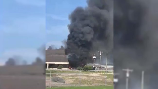 Mueren 10 personas al estrellarse un avión en Texas