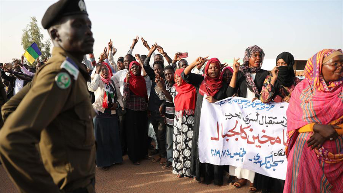 Crisis en Sudán: Militares y oposición acordaron organizar un gobierno de transición
