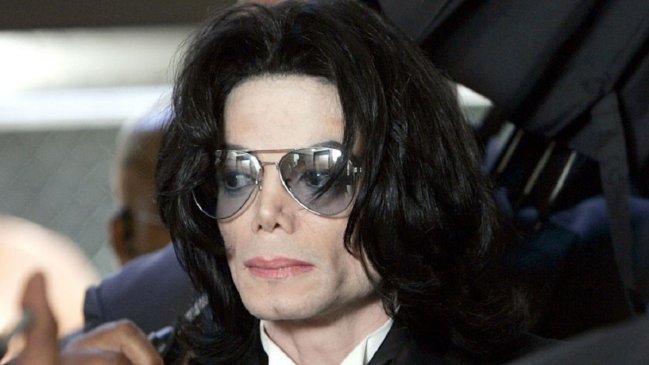  Fanáticos inician acción legal en contra de denunciantes de Michael Jackson  