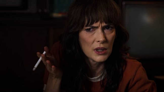  Netflix anuncia eliminación de escenas de personajes fumando cigarros  