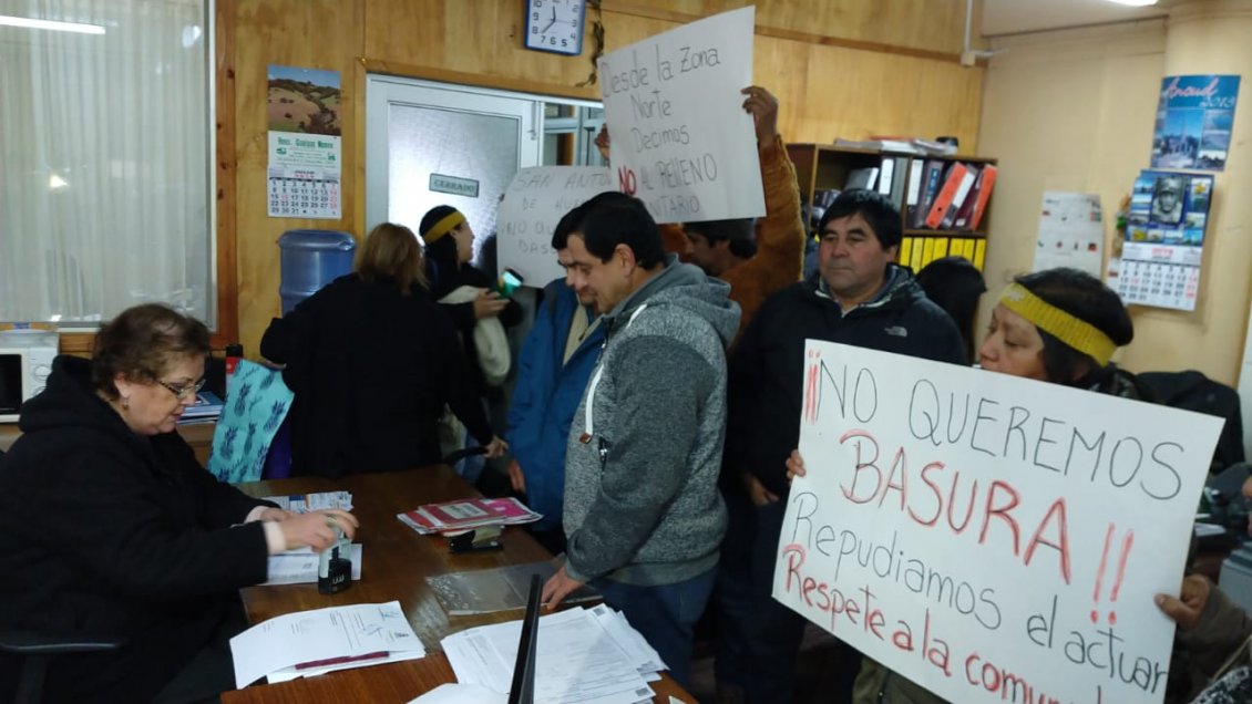 Comunidades se oponen a probable relleno sanitario en Ancud