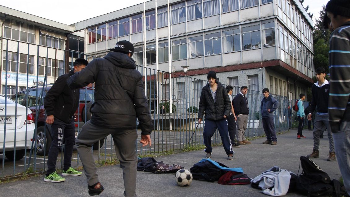 Corte de Apelaciones respaldó expulsión por Aula Segura contra seis jóvenes en Concepción