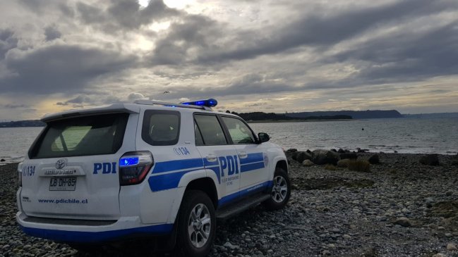 Investigan hallazgo de cráneo humano en isla Puluqui