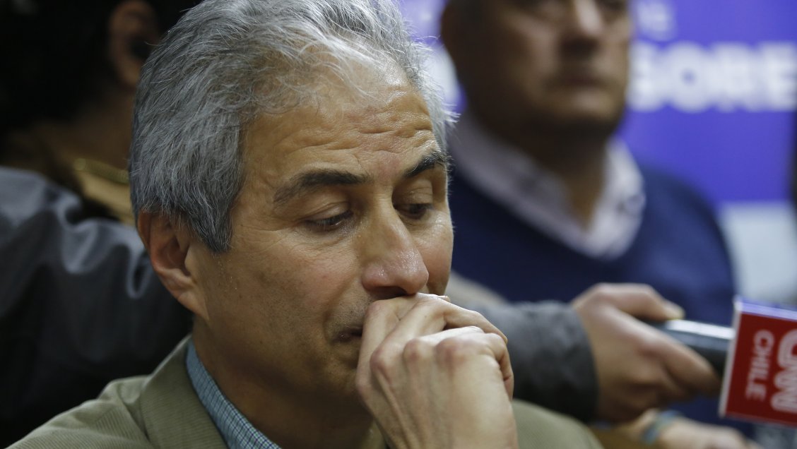 Con apenas 200 votos de diferencia, profesores seguirán con el paro indefinido