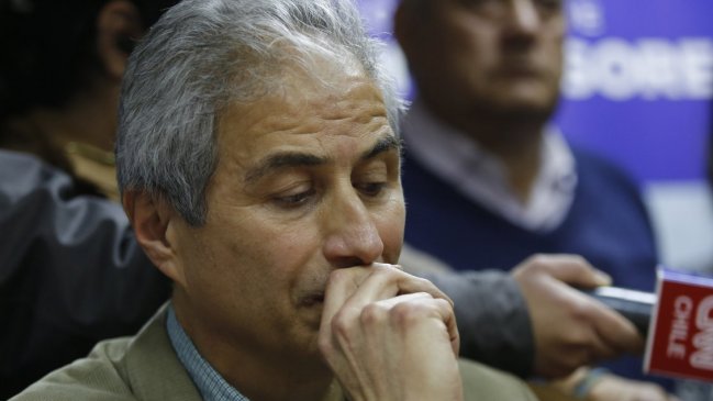 Con apenas 200 votos de diferencia, profesores seguirán con el paro indefinido