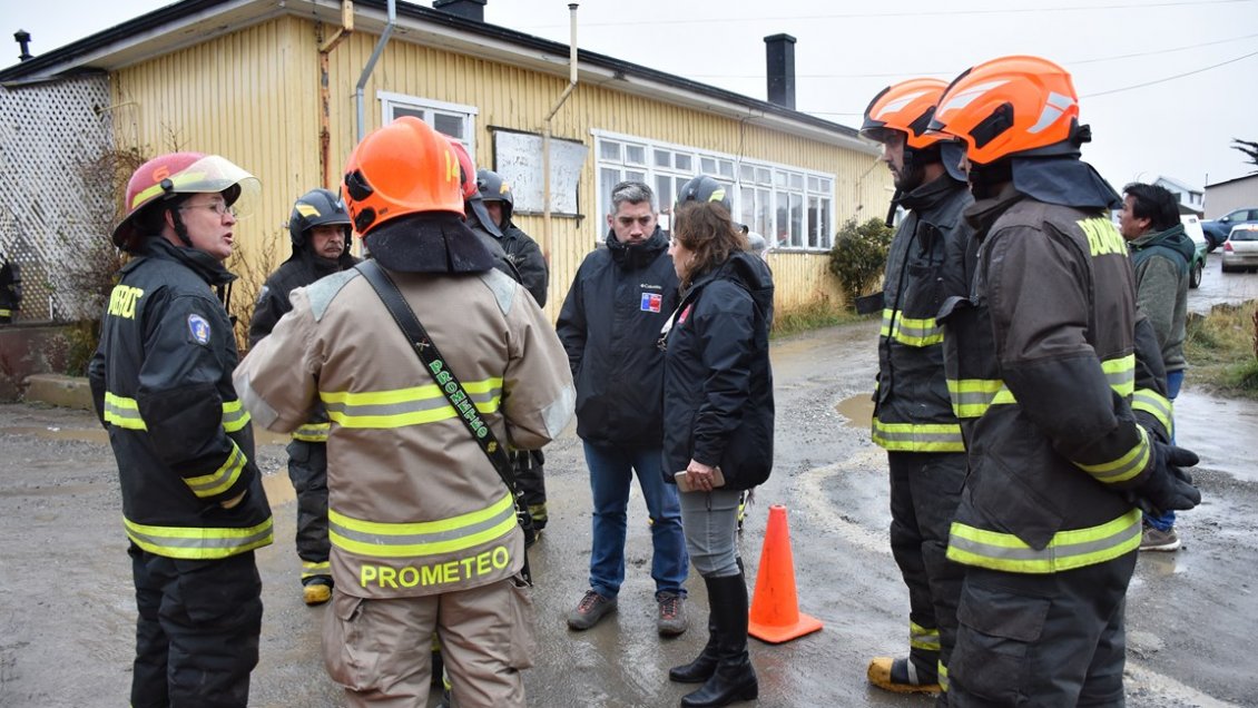 Doce trabajadores intoxicados tras derrame en Laboratorio de Salud Pública de Punta Arenas