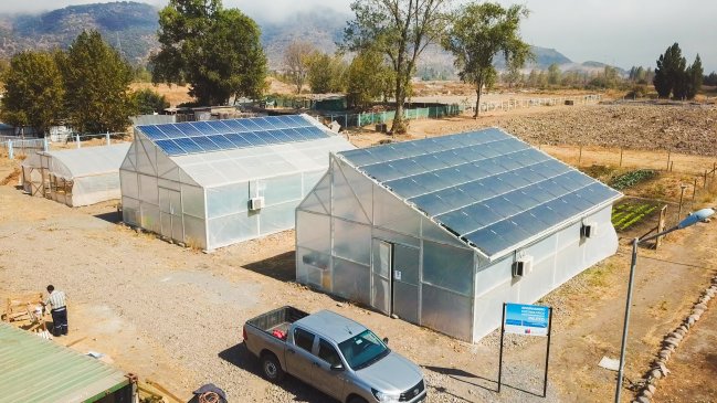 O'Higgins: Proyecto piloto busca implementar energía fotovoltaica en suelo agrícola