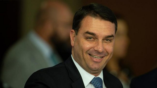 Corte Suprema de Brasil suspendió investigación por corrupción contra hijo de Bolsonaro