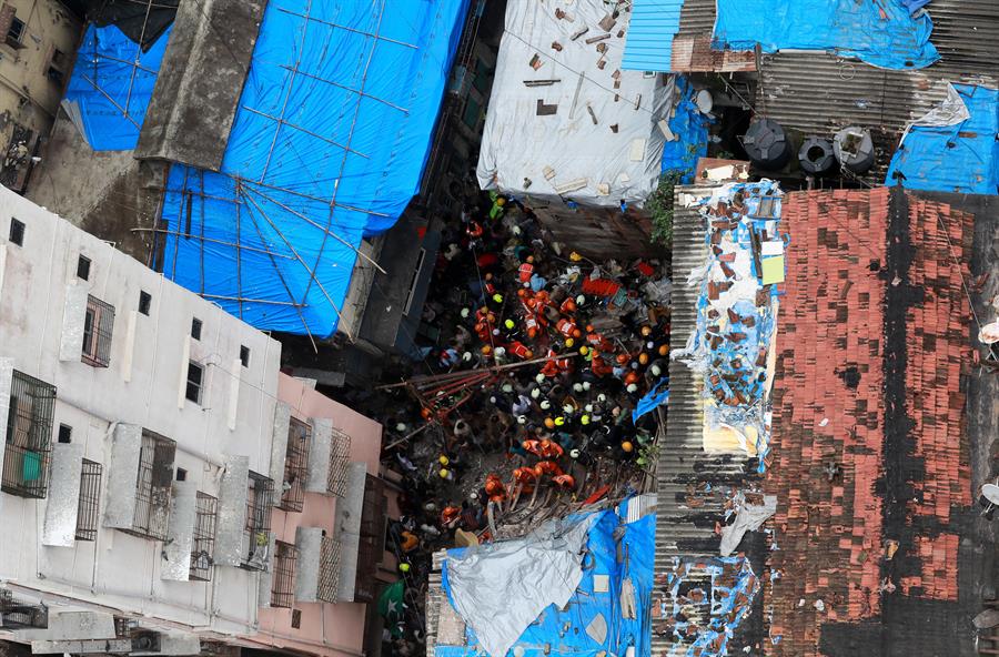 [Fotos] Derrumbe de un edificio provocó la muerte de siete personas en ...