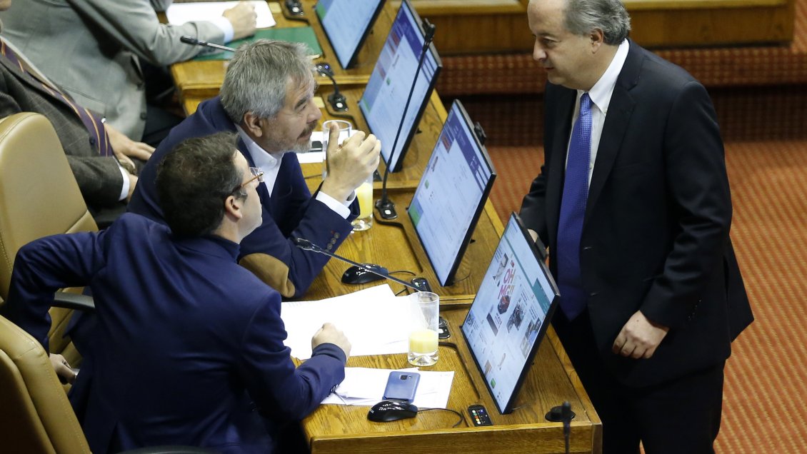 Gobierno y oposición sellan acuerdo por reforma previsional: Ente administrará indirectamente el 4 %