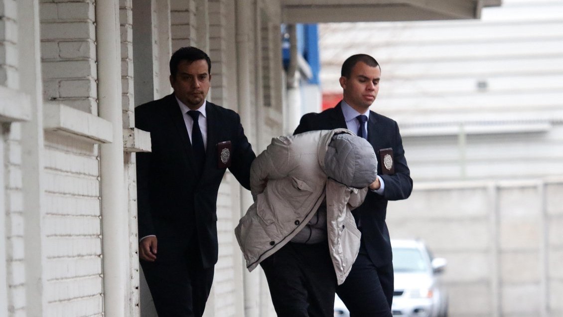 Detienen a sujeto acusado de dos robos en Ancud