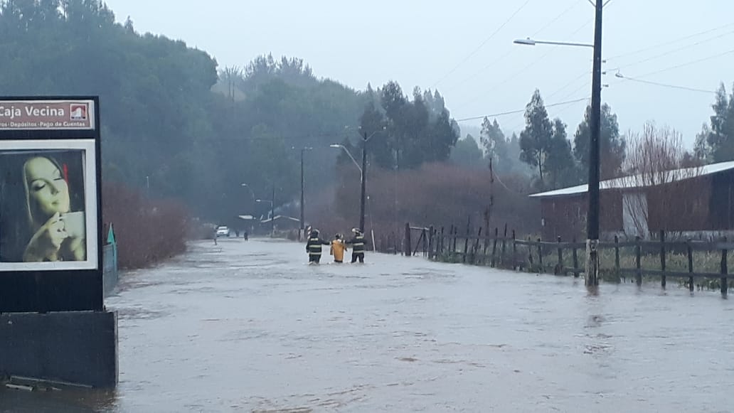 Lluvias dejan 40 casas anegadas en Carahue