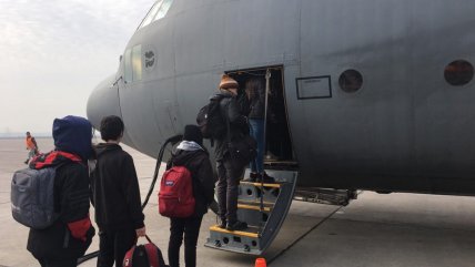  Más de 120 jóvenes utilizaron vuelo FACh para volver a sus hogares  