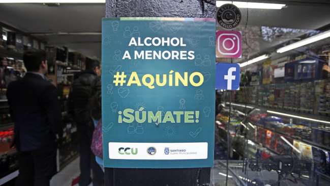   Santiago lanzó campaña contra la venta de alcohol a menores de edad 