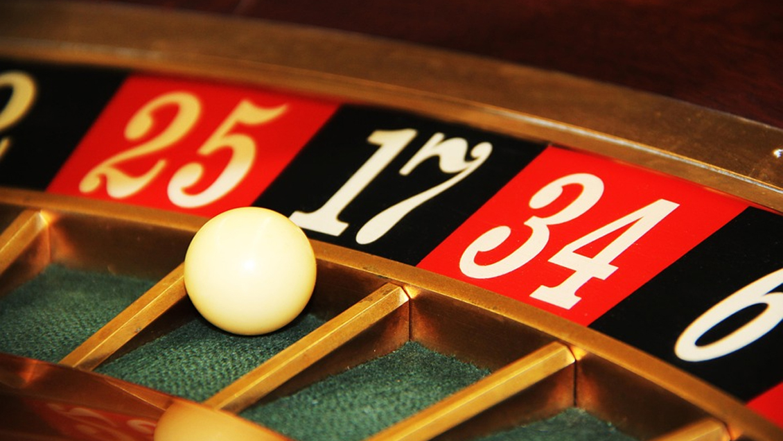 Bienes Nacionales suspendió a jefe de finanzas sorprendido en casino de Temuco y abrió sumario