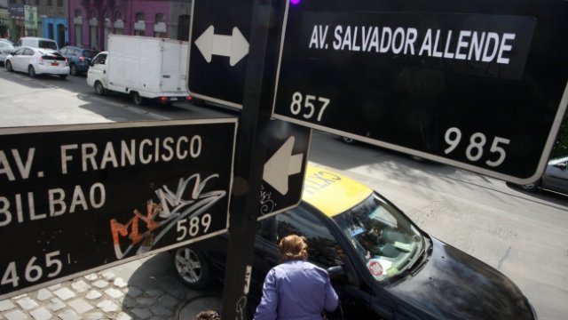 Dirigente vecinal de Iquique reúne firmas para cambiar nombre de Avenida Salvador Allende