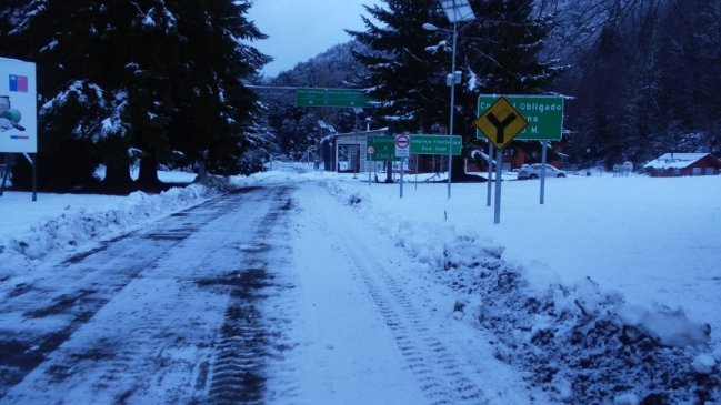 Habilitan paso Hua Hum en Los Ríos tras cierre por acumulación de nieve
